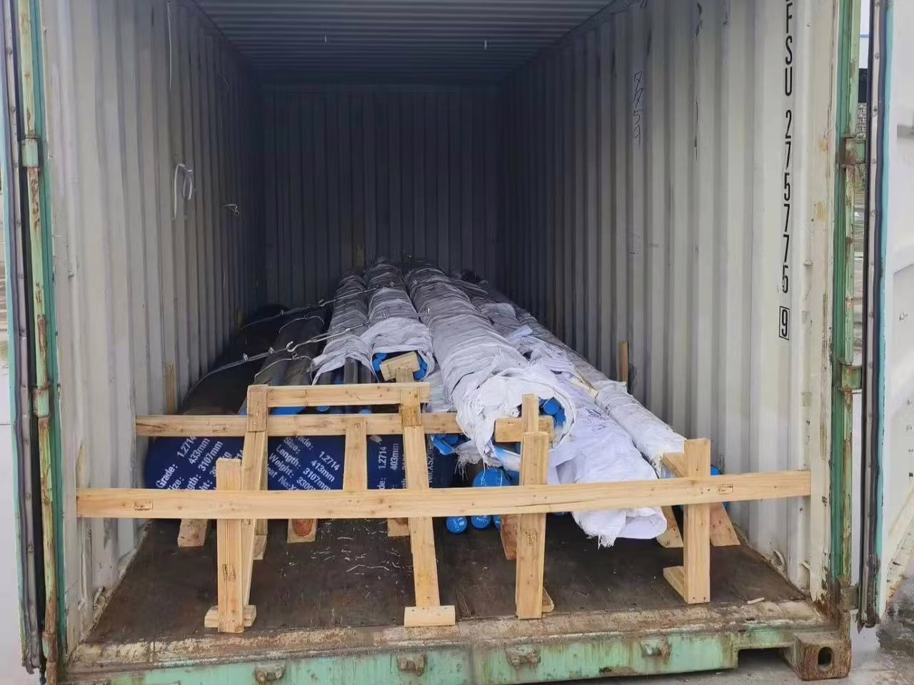 Steel bars fixed inside the container for safer export transportation